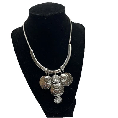 Collar Tribal Étnico Tono Plata Metal Discos Martillados Collar Declaración Boho Foto 1 de 4