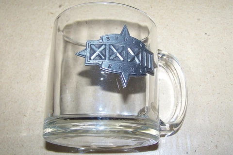 SB Super Bowl 32 XXXII pewter emblem glass mug handled cup Cover