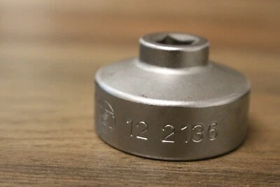 Llave de vaso de filtro de aceite Foto 1 de 4