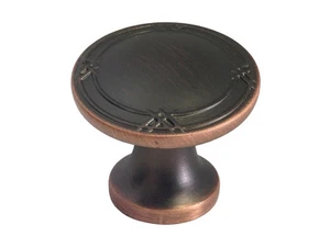 Cabina cucina e bagno bronzo lucidato ad olio 1 1/4" nastro e pomelli tondi canna - Foto 1 di 3