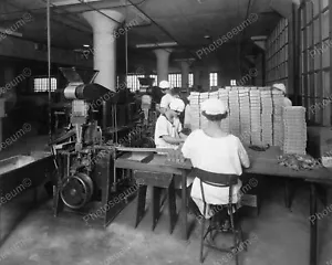 Pack Chiclets Gum American Chicle Company 1923 Vintage 8x10 Reprint Of Old Photo - Picture 1 of 1