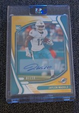 2021 Panini Absolute Football Jaylen Waddle Rookie Signature Gold Dolphins /10