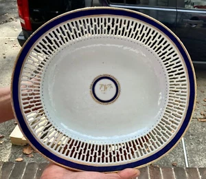 Chinese Export Initialed Reticulated Serving Tray & Flower Plate c. 1790-1800 - Picture 1 of 18
