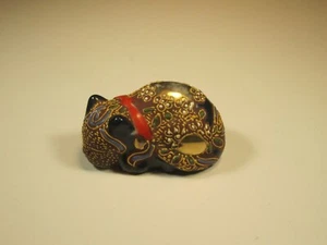 Kutani Moriage Satsuma Cat Japanese Sleeping Porcelain Small Cat Figurine - Picture 1 of 7