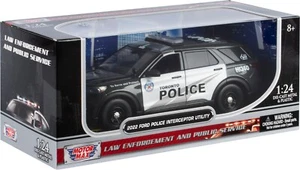 MOTORMAX 24 SCALE TORONTO POLICE FORD INTERCEPTOR UTILITY - LIMITED EDITION