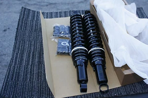 Shocks 14.4" eye / eye shock absorbers 14.4 inch 365mm Royal Enfield Black - Picture 1 of 7