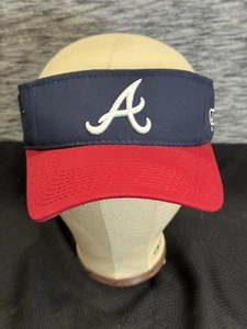 Cappello Berretto Atlanta Braves Visiera Blu Rosso Strap Back Prodotto Ufficiale MLB - Foto 1 di 8