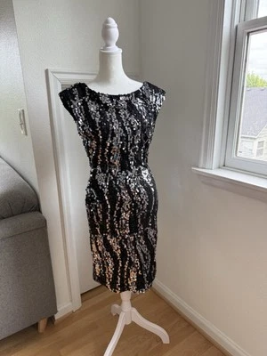 Marc Bouwer Hybrid Sequin Silver And Black Knee Length Dress Size 4 Sleeveless - Image 1 of 4
