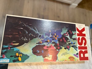 Vintage 1975 RISK Board Game Parker Brothers World Conquest COMPLETE - Picture 1 of 6