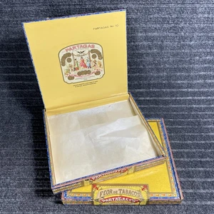 (2) Cajas de cigarros de madera vintage Partagas Flor De Tabacos República Dominicana VACÍAS - Imagen 1 de 11