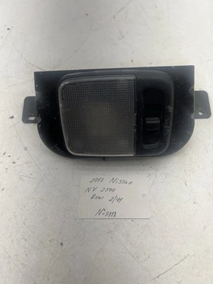 Luz domo de carga trasera Nissan NV 2500 2012-2020 OEM. Foto 1 de 4