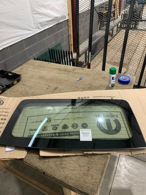 Cristal ventana trasera Chrysler Sebring 2007-2014 Foto 1 de 3