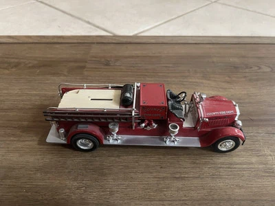 1929 Mack Fire Truck Diecast Metal Bank Collector Series - Image 1 of 4