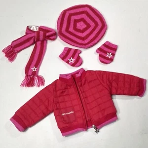Conjunto de bufanda y manoplas boina tejida chaqueta acolchada edredón American Girl rojo AGD - Imagen 1 de 12