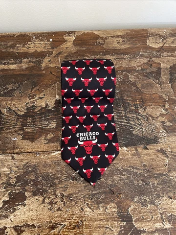 VTG CHICAGO BULLS NBA Logo Basketball Red Black Neck Tie - 2005 - RM Style Cover