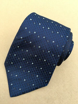 Authentic EMPORIO ARMANI Pointed All Over EA On Navy Blue 100%Silk Necktie Tie Foto 1 de 4