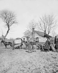 Fotógrafo y su tripulación 1860 reimpresión vintage 8x10 de foto antigua - Imagen 1 de 1