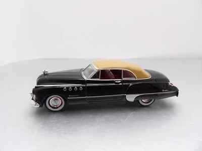 1949 BUICK ROADMASTER CONVERTIBLE         2022 GREENLIGHT THE HOBBY SHOP    1:64 - Image 1 of 4