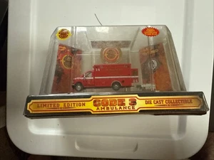 New Code 3 City Of Long Beach CA Fire Department Ambulance Paramedics 1/64 12057 - Picture 1 of 2