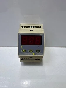 EVERY CONTROL EC 6-133 P220 TEMPERATURREGLER - Bild 1 von 6