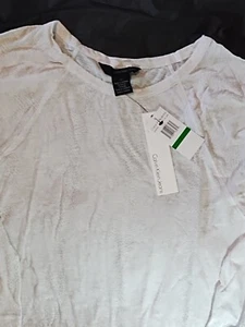 Calvin Klein Women Shirt 3/4 Sleeve Top White W/Alligator?GrayPrint Sz L/G - Picture 1 of 12