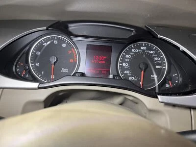 Medidor de velocímetro usado serve: 2009 Audi A4 cluster Sdn MPH 180 sem navegação Gra - Imagem 1 de 4