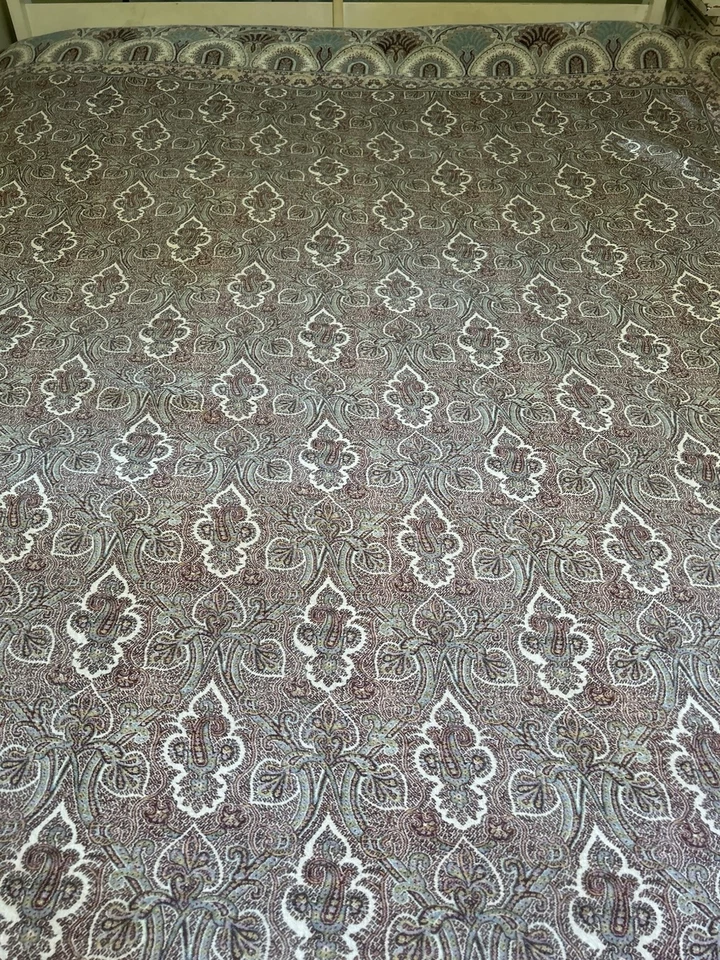 Pottery Barn King Duvet Wylie Paisley. Cotton Linen . Beautiful Pattern. - Image 1 of 4