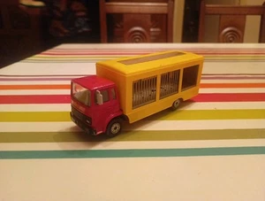 Camion Norev Maxi jet 1/43 Cirque Ménagerie Saviem - Foto 1 di 6