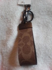 Coach Loop Key Fob In Signature Canvas Khaki signature Gun metal NWT - Picture 1 of 2