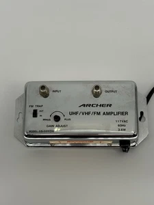RadioShack Archer 15-1113A 20dB Signal Amplifier UHF/VHF/FM with Gain & FM Trap - Picture 1 of 6