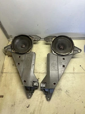 Toyota celica rear speakers w/ brackets 86160-2b220 | 86160-2b210 - Imagem 1 de 4