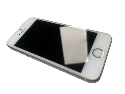 Apple iPhone 5s - 16GB - White (EURO GSM BAND, SEE DESCRIPTION) - Image 1 of 4