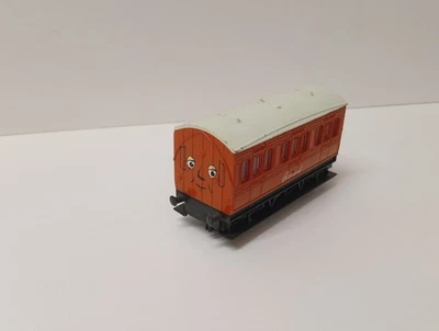 Hornby Thomas The Tank "Clarabel " 4 wheel Coach OO Gauge - Image 1 of 4