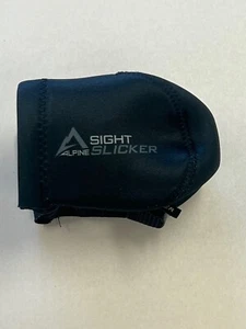 Cubierta de mira con arco de tiro con arco Alpine Innovations negra 1,5""-2"" de profundidad - Imagen 1 de 1