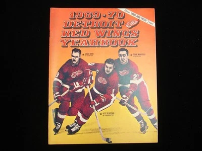 1969-70 Detroit Red Wings Hockey Yearbook  - Image 1 of 3