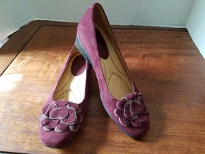 Zapato de salón Earth "BrushCherry" borgoña (rojo oscuro) plano para mujer 7B  - Imagen 1 de 8