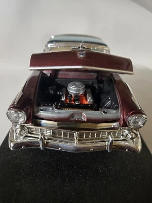 Road Legends Die Cast 1955 Ford Fairlane Crown Victoria Mild Custom 1:18 Scale - Image 1 of 4