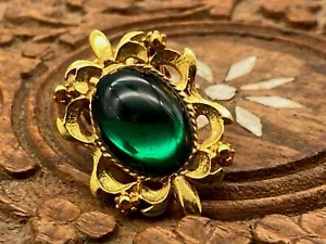 Vintage Beautiful Jewel Look Green Glass & Gold Plated Scarf/Tie Pin - Picture 1 of 12