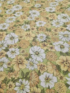 Vintage 1970s-1980s Retro Tablecloth Green Yellow Flowers 48x60" Poly/Cotton - Picture 1 of 6