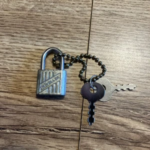 Traveler Padlock made in Hong Kong - Picture 1 of 4