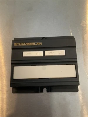 Abridor de puerta de garaje Chamberlain 3 funciones botón de pared azul 093D0140 Foto 1 de 2