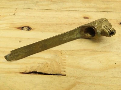 MANGO DE OSO VINTAGE PARA UNA ESPADA LATÓN Foto 1 de 4