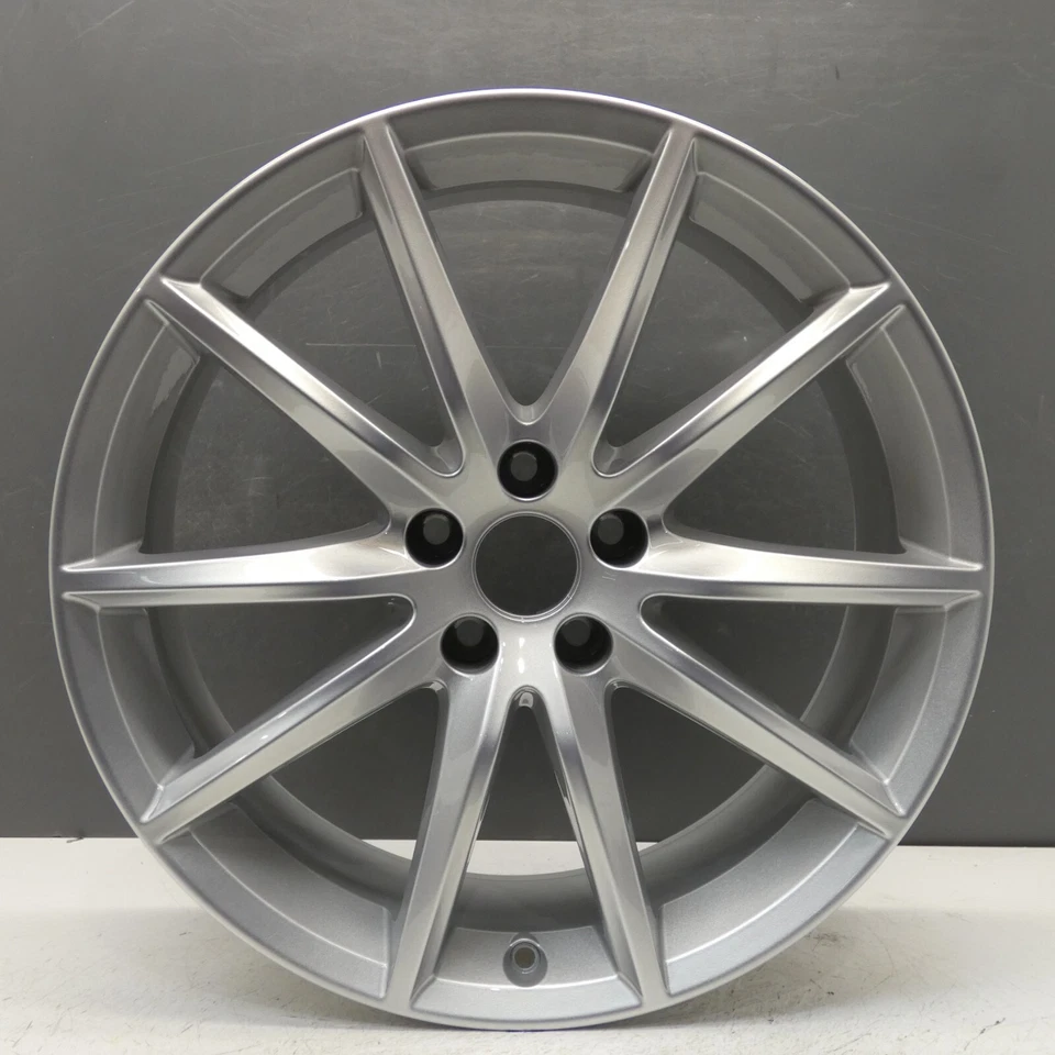 Alfa Romeo Stelvio 19 " Silber Alu Felge 8J OEM 156117308 Original X1 - Bild 1 von 4