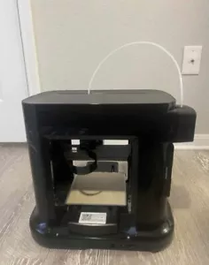 XYZprinting Da Vinci Mini W+ Wireless 3D Printer - Picture 1 of 9
