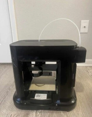 XYZprinting Da Vinci Mini W+ Wireless 3D Printer  - Image 1 of 4