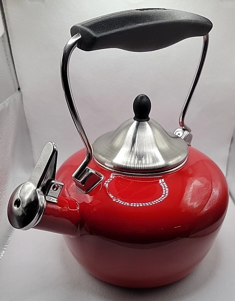 Chantal Rojo Esmalte Acero Inoxidable 2 Qt Silbador Tetera Rojo Manzana BONITO Foto 1 de 4