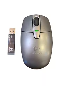Logitech Wordless Notebook Mouse Wireless V200 + USB Dongle Tested Works - Picture 1 of 3