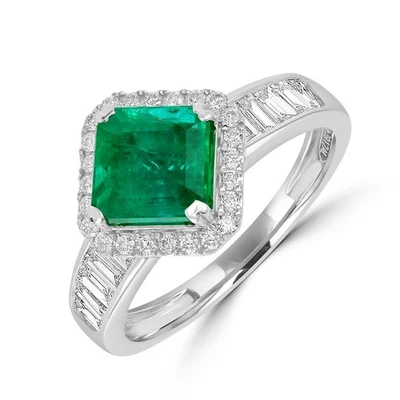 Anillo de oro blanco de 18 quilates con halo de diamantes esmeralda natural c... - Imagen 1 de 4