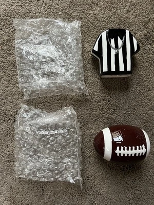 Juego de sal y pimienta de camiseta de fútbol americano y árbitro de Gridiron Nation NUEVO Foto 1 de 4