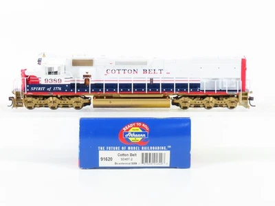 HO Scale Athearn RTR 91620 SSW Cotton Belt Bicentennial SD45T-2 Diesel #9389  - Image 1 of 4